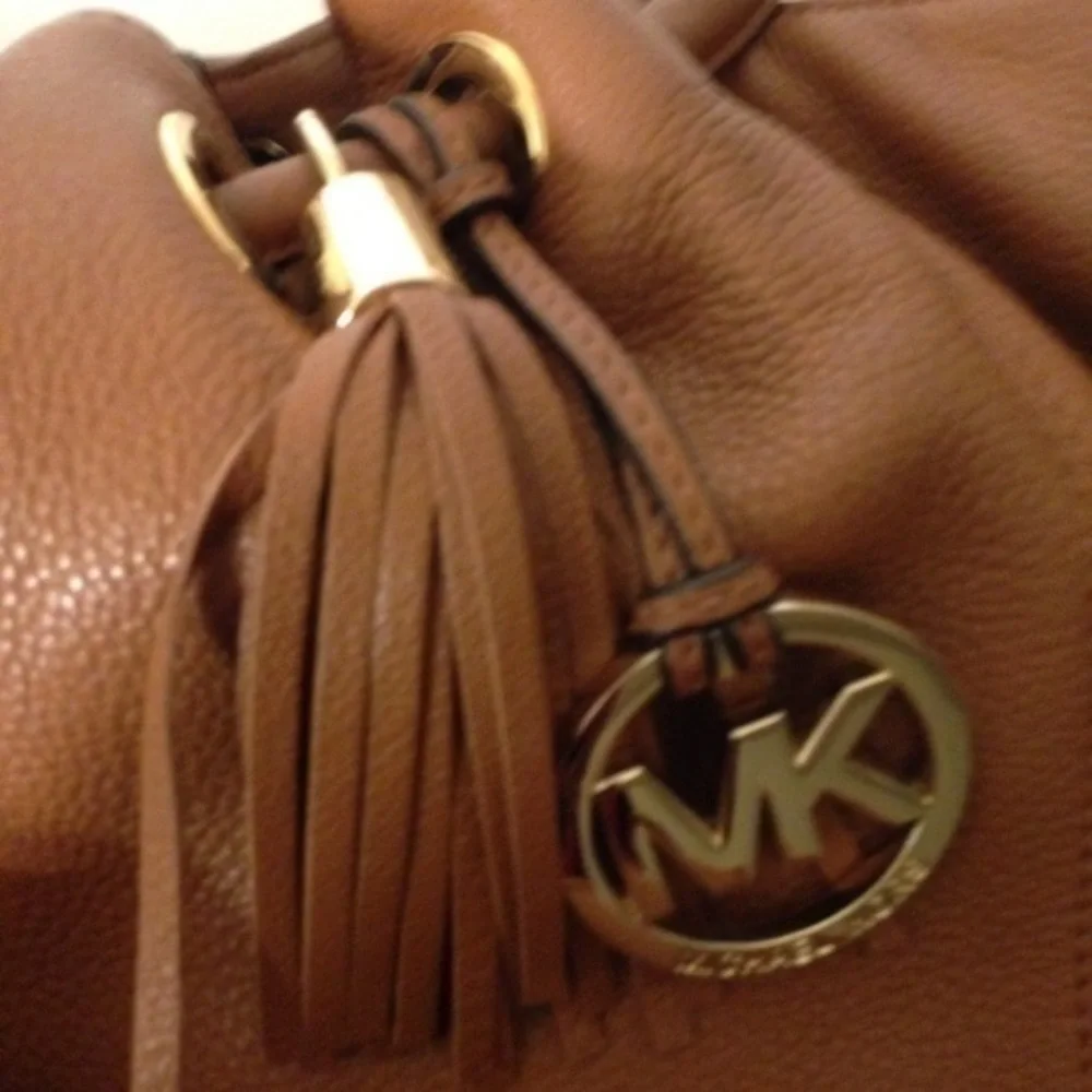 MICHAEL KORS drawstring leather brown purse bag